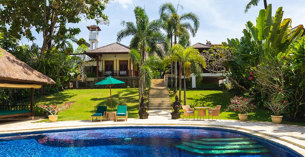 Villa Mako - Pool and garden feature